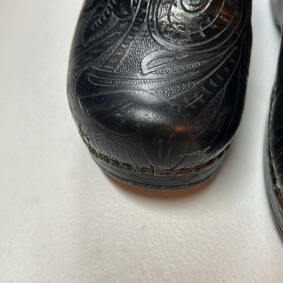 Dansko tapestry pattern clogs - Picture 4 of 7